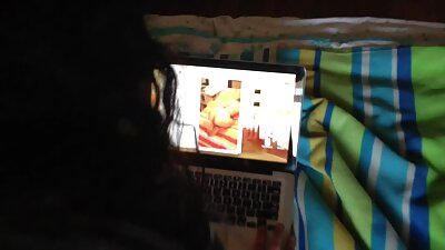 Kerl langweilt sich reife mütter tube beim Gelegenheitssex und lockt einen Freund zu einem Dreier mit seiner Frau