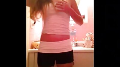Langhaarige Brünette küsst fleißig die Älteste reife sex tube in allen Posen.