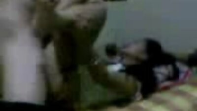 Junges paar zeigt harten blowjob mit deepthroat vor der Kamera reife sex videos