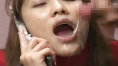Masseuse reife frauen free porno mit großen Titten unterhält Küsse mit Kunden, anstatt zu arbeiten