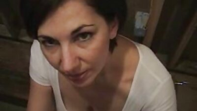 Russische Schönheit ältere frauen sex videos Lola Taylor küsste ihren Arsch mit einem Baum für den besten Schauspieler