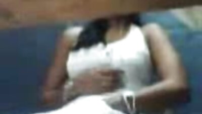 Russisches schwarzes Mädchen im Badezimmer gefickt. reife frauen free video
